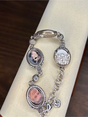 Brighton Memory Lane Photo Bracelet Silver Oval Customizeable Retired
